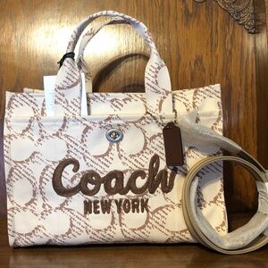 NWT-Coach-Signature Canvas-Cargo Tote Bag-Natural Multi-$250